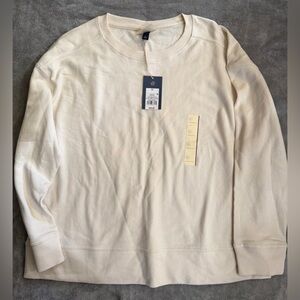 Universal Thread Off-White Crewneck Sweater